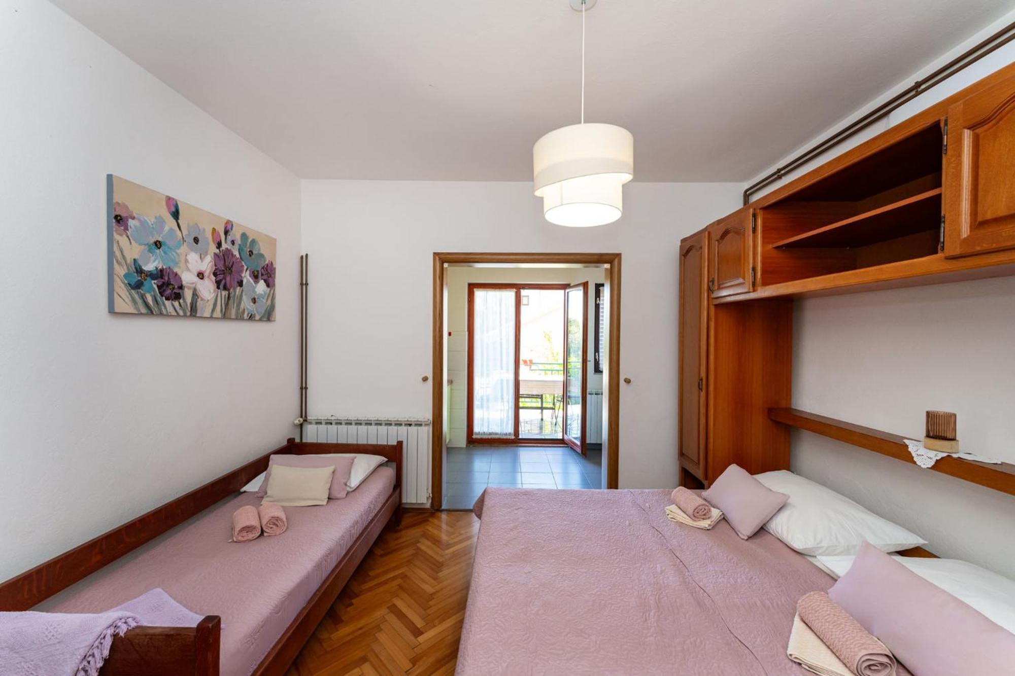 Apartments Adriana Starigrad Paklenica Pokoj fotografie