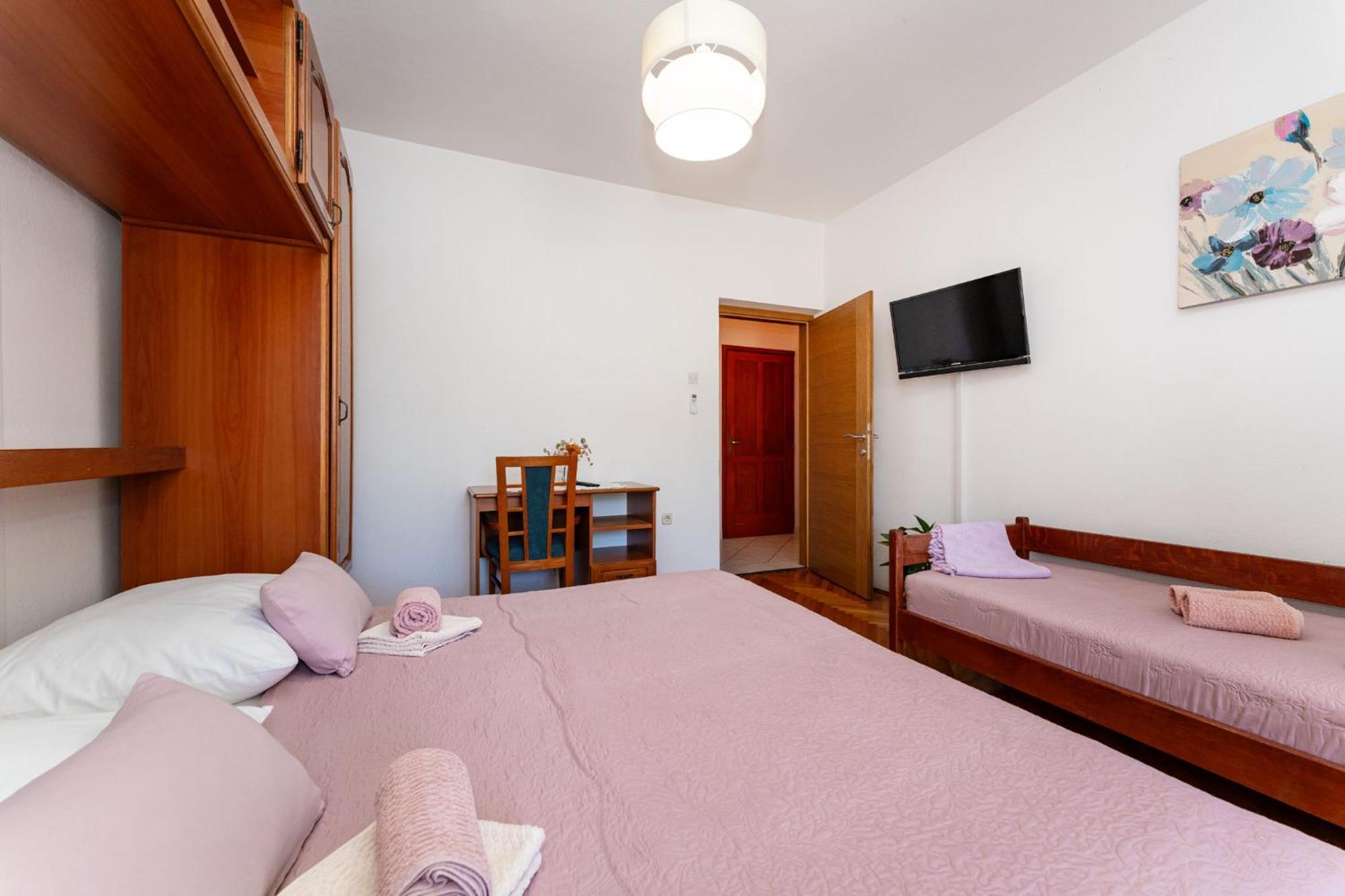Apartments Adriana Starigrad Paklenica Pokoj fotografie